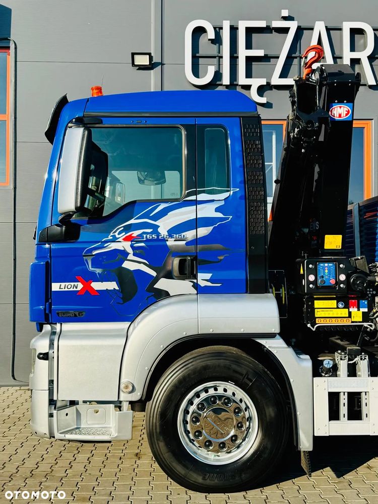 MAN TGS 26.360 // E6 // 6x2 // platforma laweta 7,2m z HDS HMF 1420 // dzwig żuraw kran crane skrzynia uniwersalny - 24