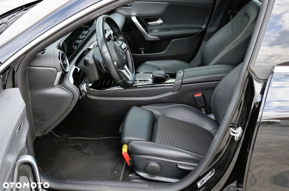 Mercedes-Benz CLA 200 d 8G-DCT Edition 2021 - 16