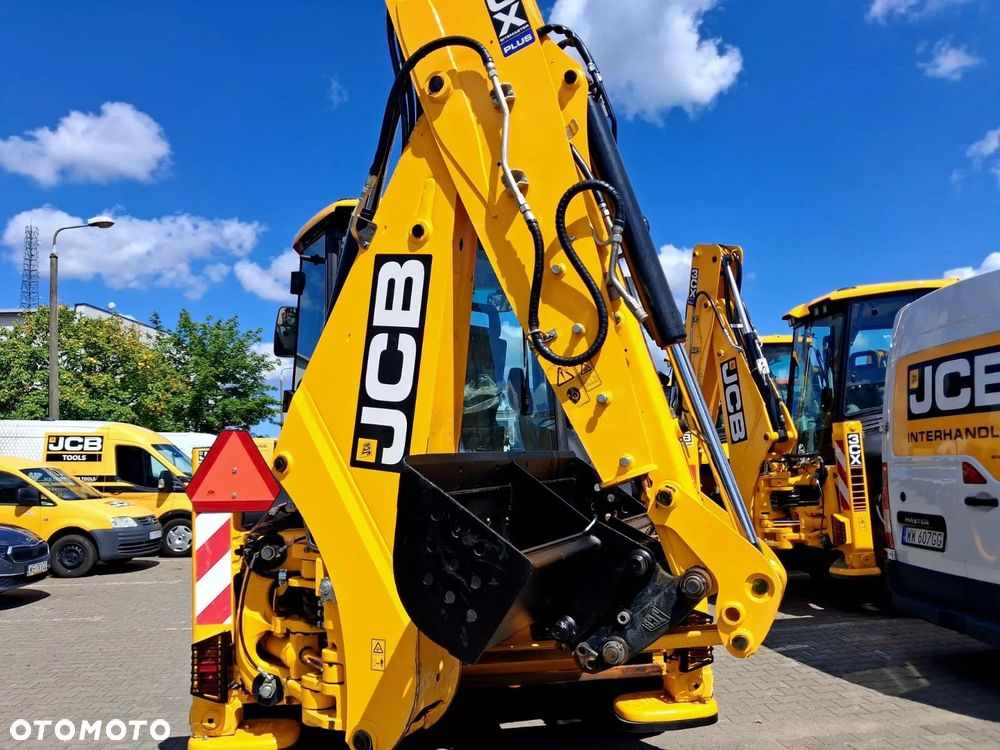 JCB 4CX Plus AEC - 4