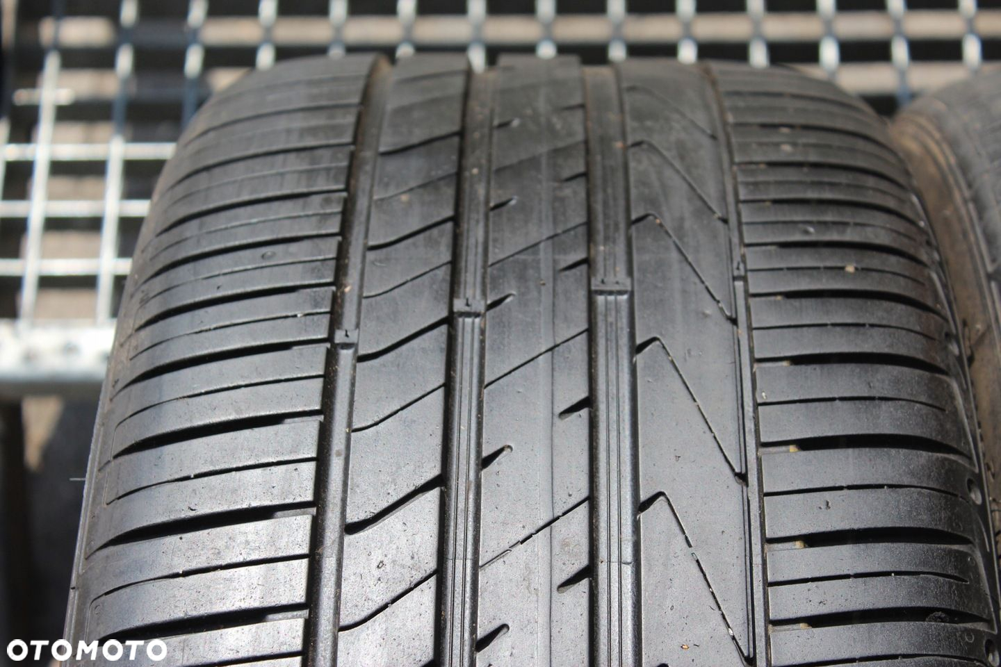 4x 255/40R20 HANKOOK VENTUS S1 EVO 2 SUV 101Y 7mm 24r - 4