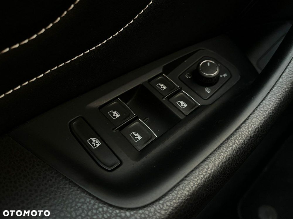 Volkswagen Arteon 2.0 TSI DSG R-Line - 16