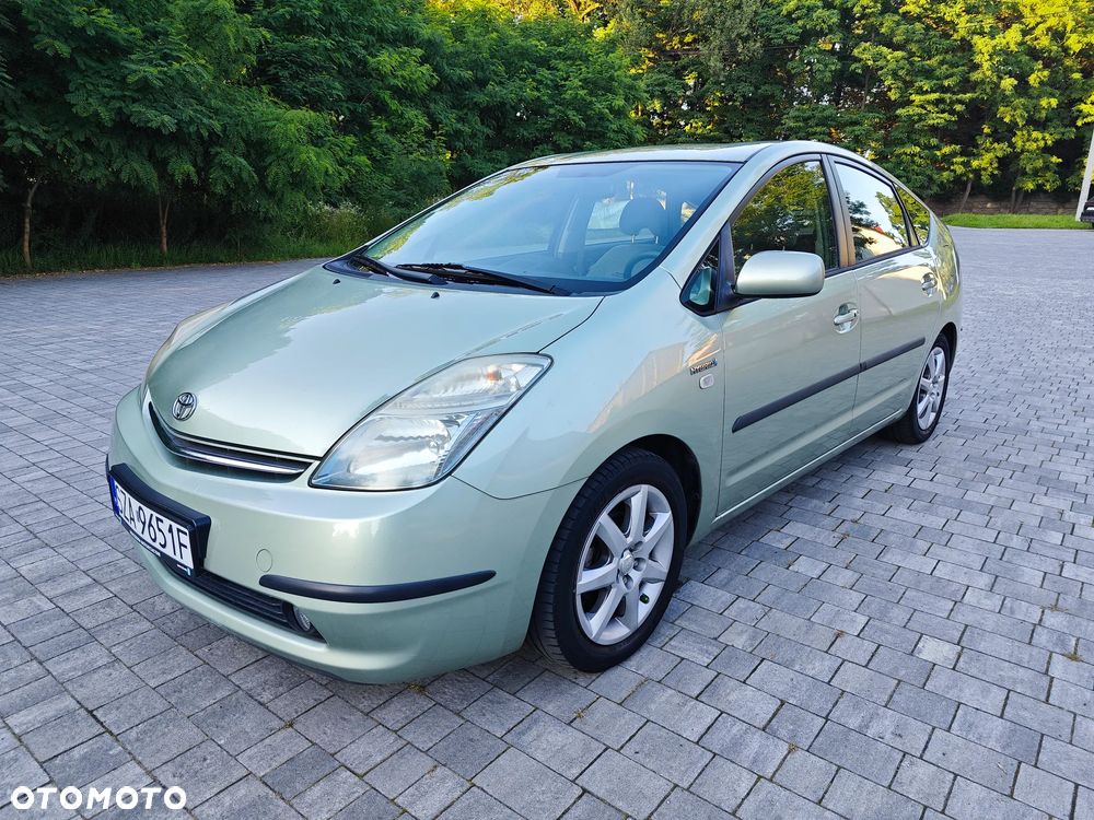 Toyota Prius 1.5 VVT-i Sol - 4