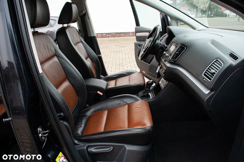 Volkswagen Sharan 2.0 TDI Highline DSG - 13