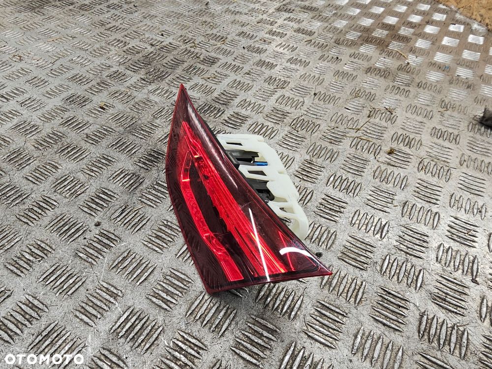 lampa klapy prawy tył mercedes cla ii 2 w118 amg sb a1189066200 - 1