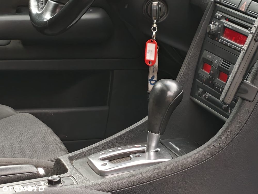 Audi A4 Avant 1.9 TDI Multitronic - 9