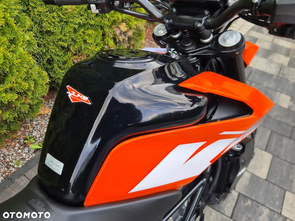 KTM Duke 125 - 14