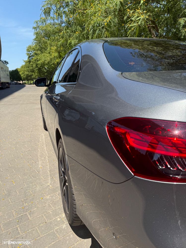 Mercedes-Benz E 300 e Station - 27