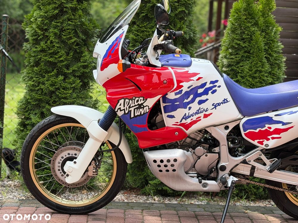 Honda XRV - 19