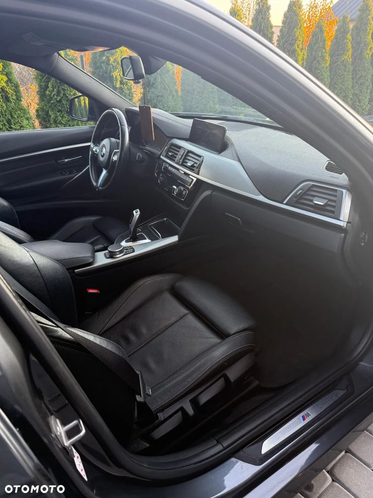 BMW Seria 3 320i Edition M Sport Shadow - 21