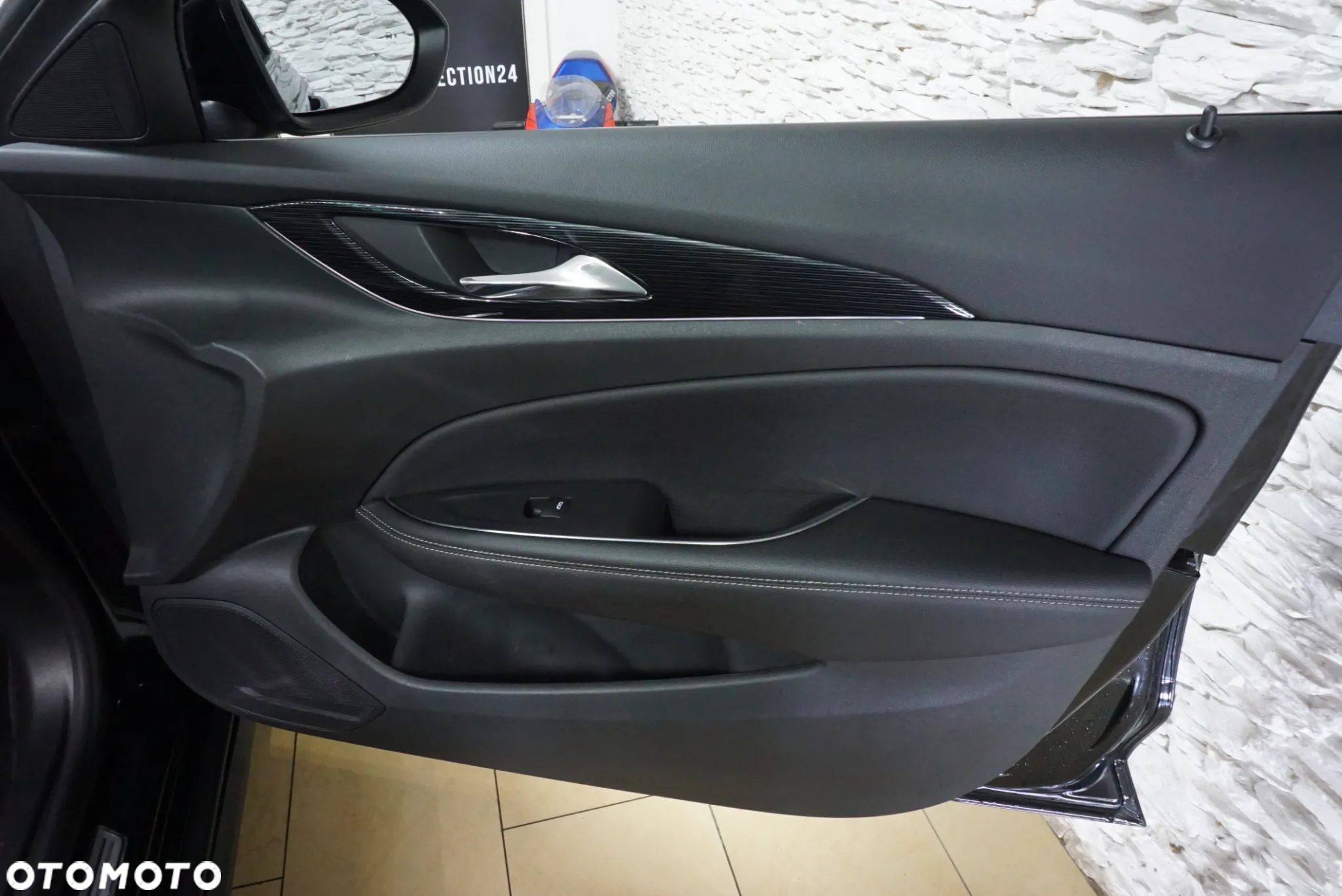 Opel Insignia Country Tourer 2.0 BiTrb D 4x4 Automatik Exclusive - 23