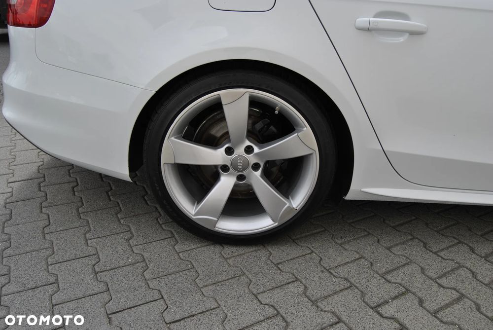 Audi A4 - 16
