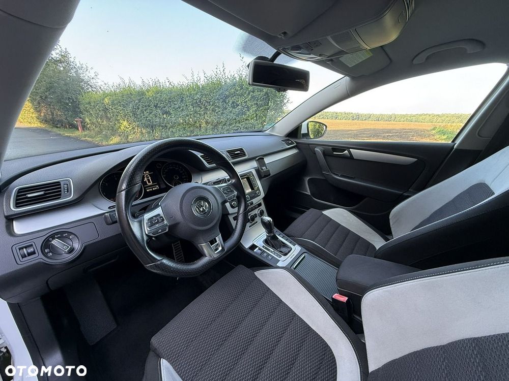 Volkswagen Passat - 39