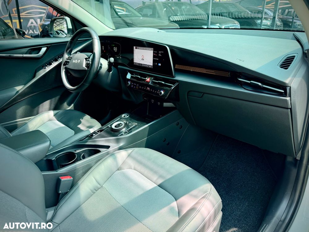 Kia Niro 1.6 GDI HEV 2WD OPF Aut. Edition 7 - 9