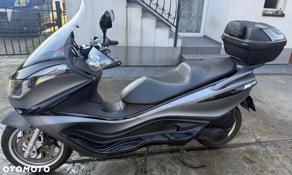 Piaggio X10 - 4