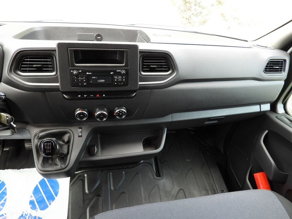 Renault MASTER  CHŁODNIA KONTENER -10*C TEMPOMAT LEDY BLIŹNIACZE KOŁA KLIMATYZACJA  145KM - 33