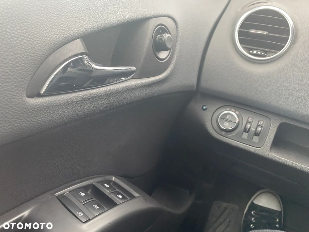 Opel Meriva 1.4 T Cosmo - 22