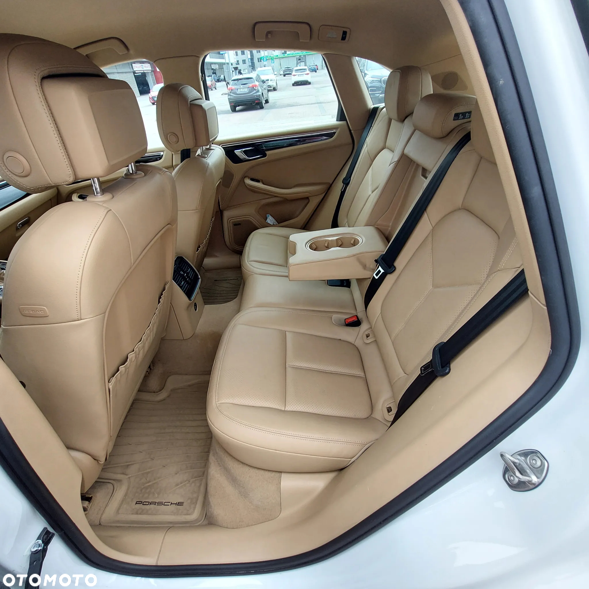 Porsche Macan S - 5