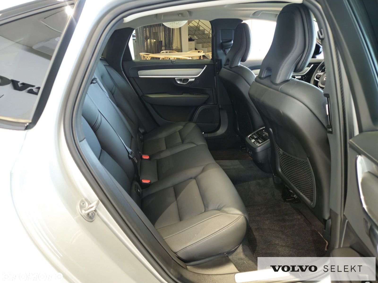 Volvo S90 - 28