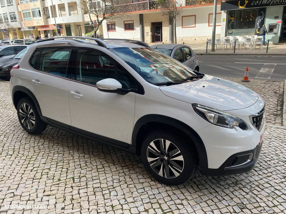 Peugeot 2008 PureTech 110 Stop&Start Allure - 19