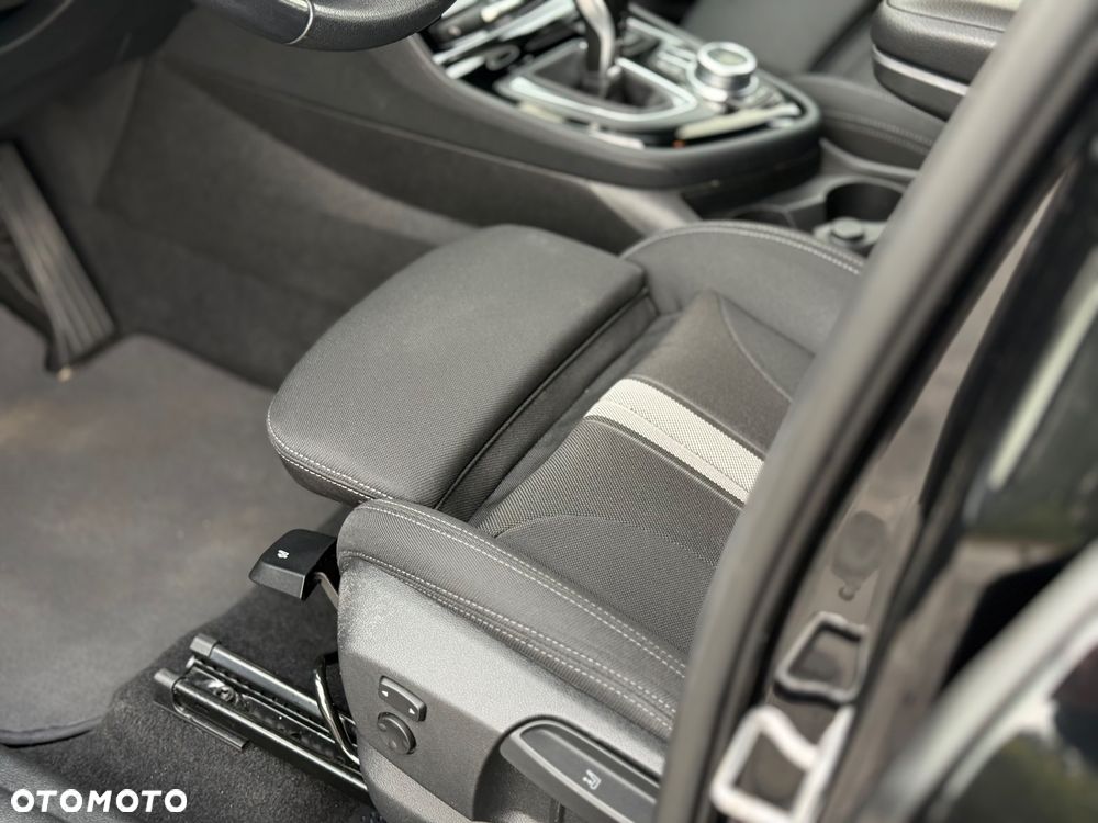 BMW Seria 2 216d GT - 32