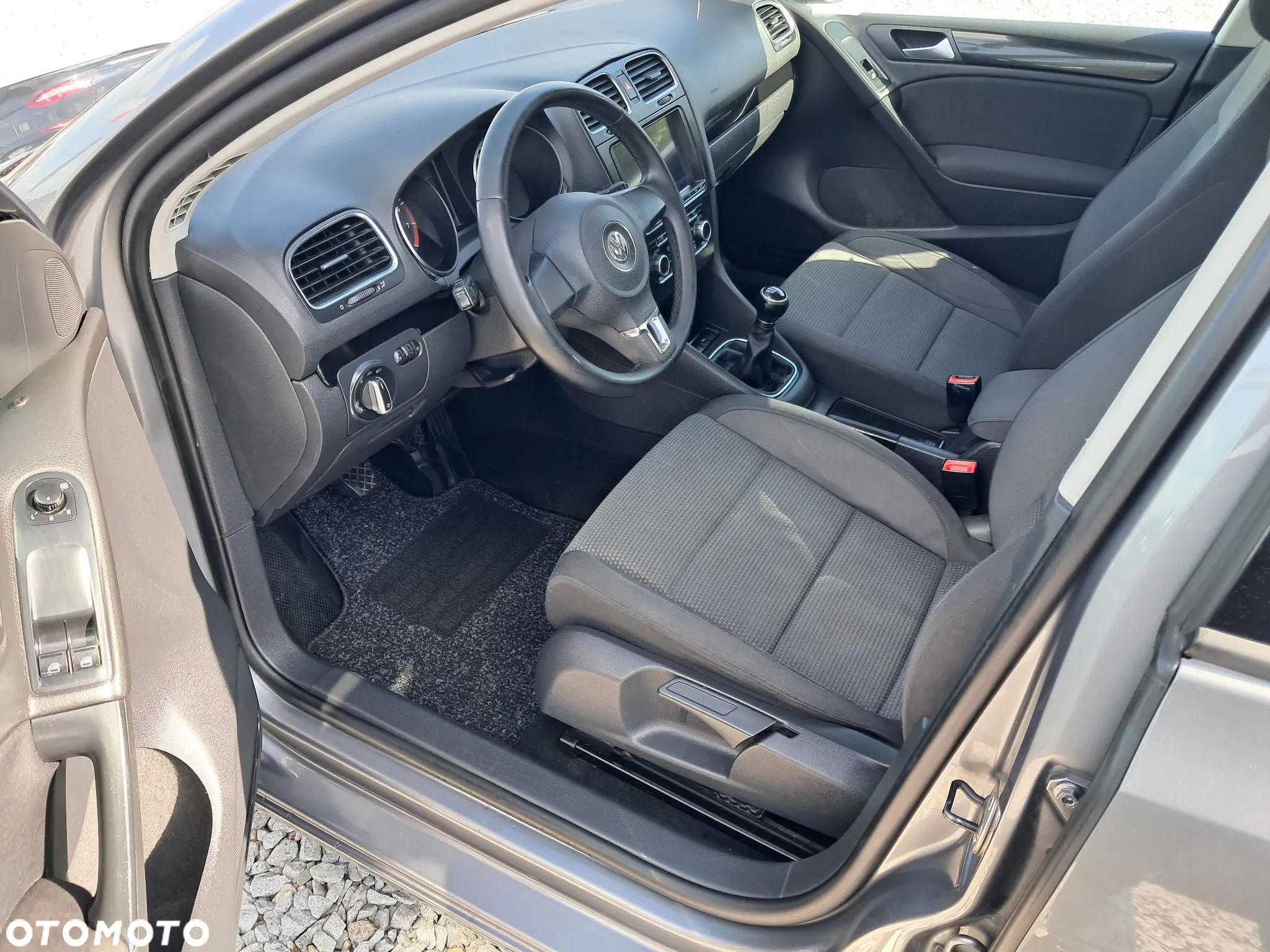 Volkswagen Golf 1.6 Comfortline - 8