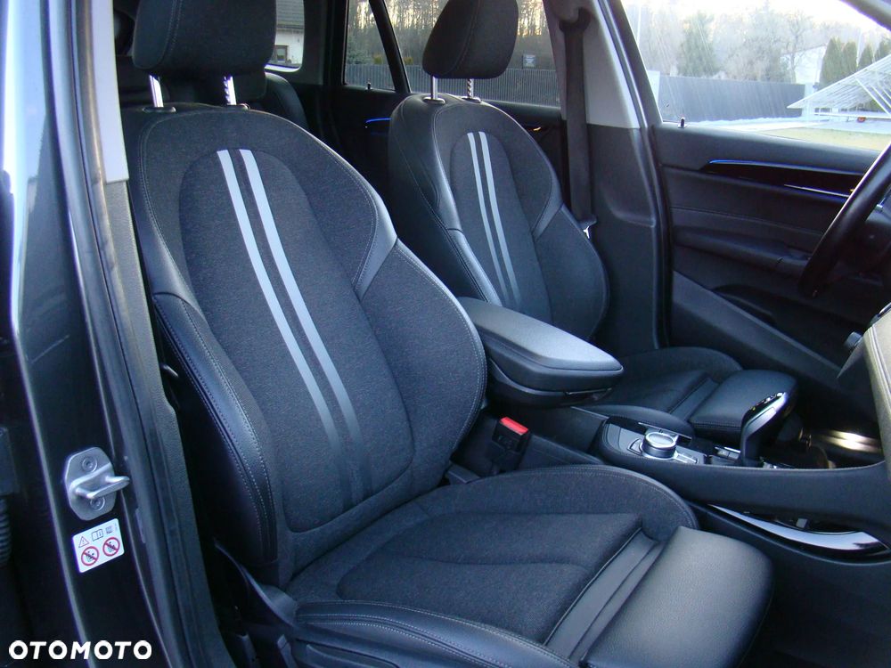 BMW X1 xDrive20d Sport Line - 25