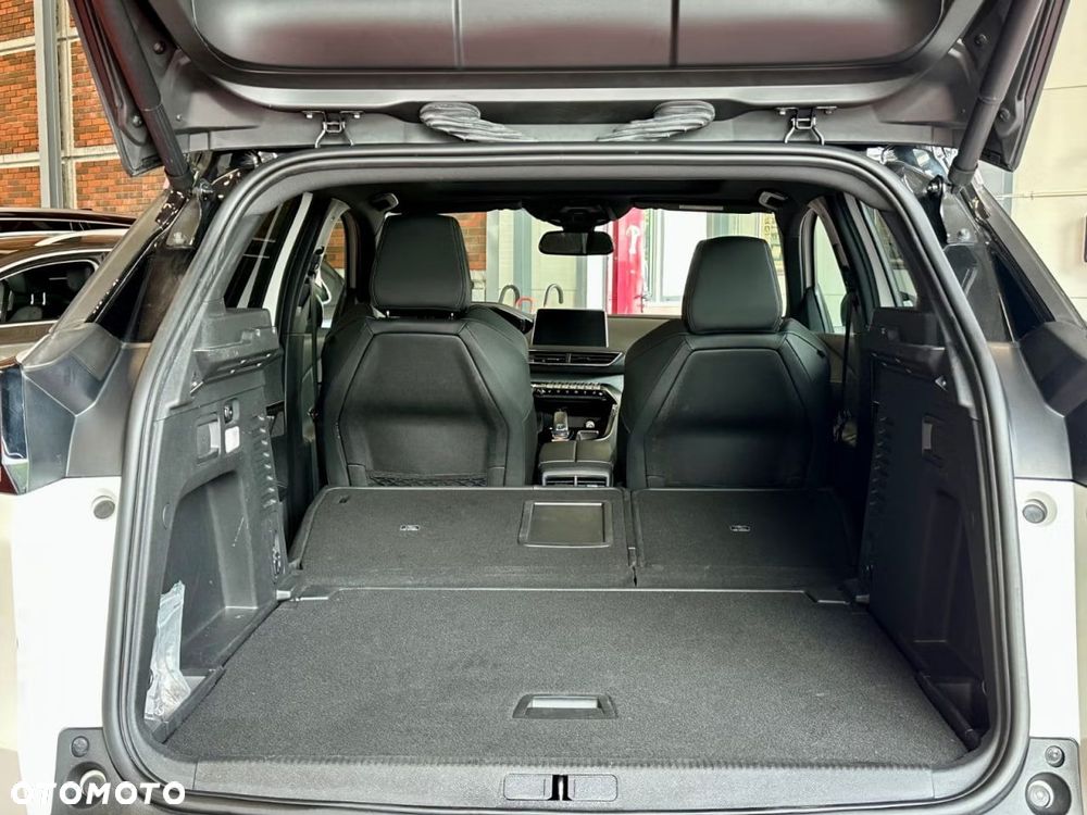 Peugeot 3008 1.6 PureTech GPF GT Line S&S EAT8 - 11