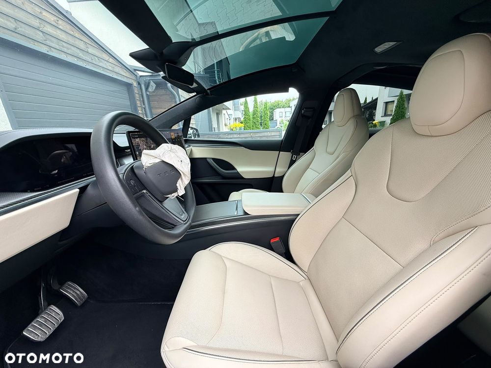 Tesla Model X Plaid - 19