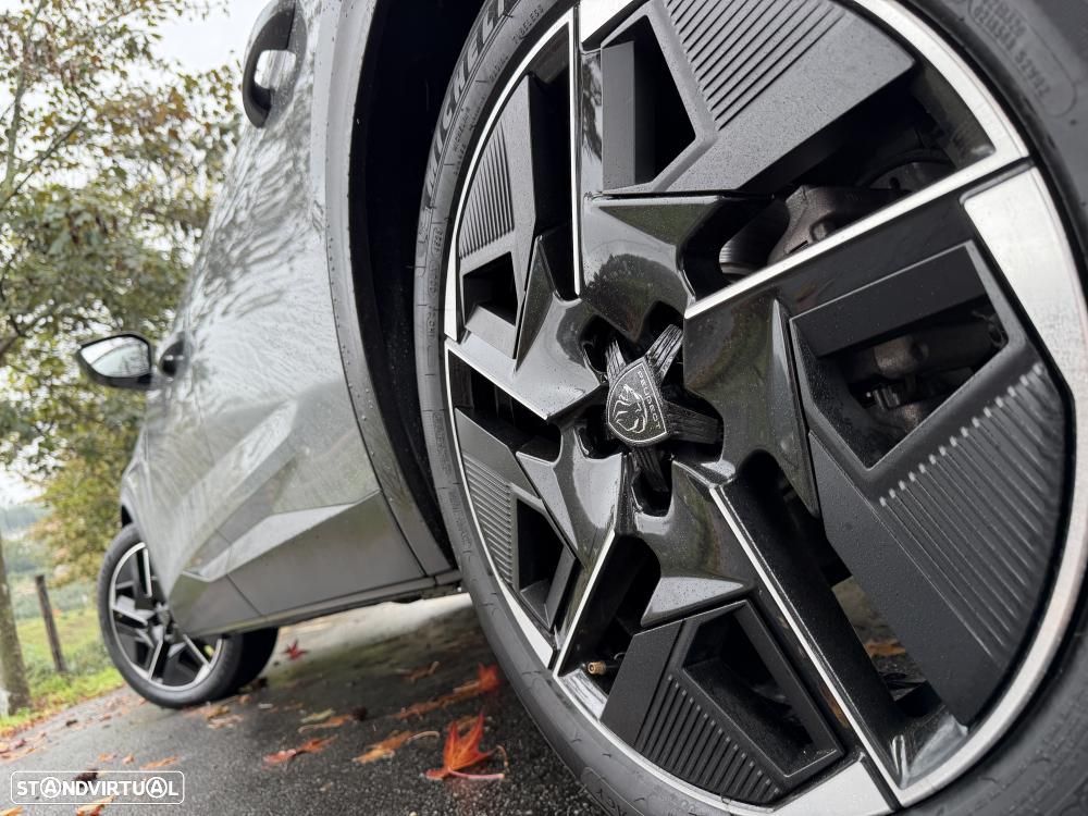 Peugeot 408 1.2 PureTech GT EAT8 - 7