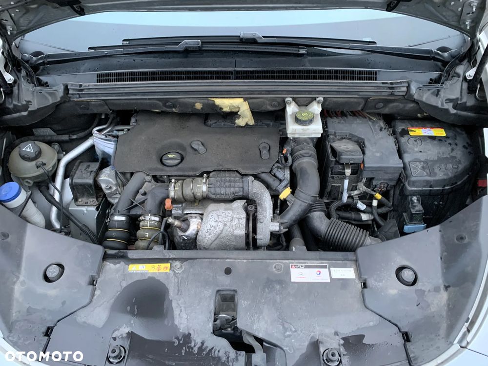 Citroën DS5 e-HDi 110 EGS6 SoChic - 8