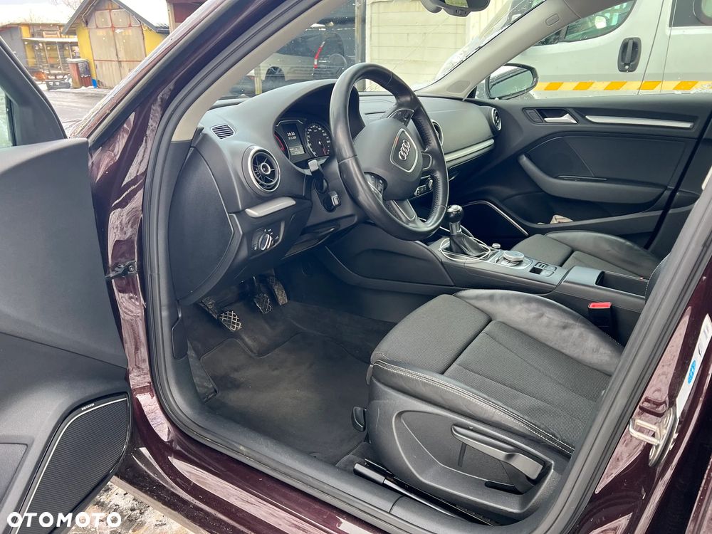 Audi A3 Sportback - 8