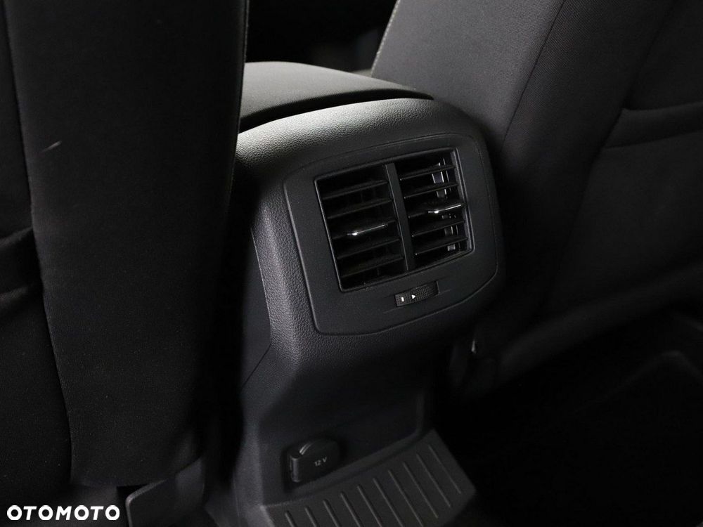 Volkswagen T-Roc 1.0 TSI Style - 36