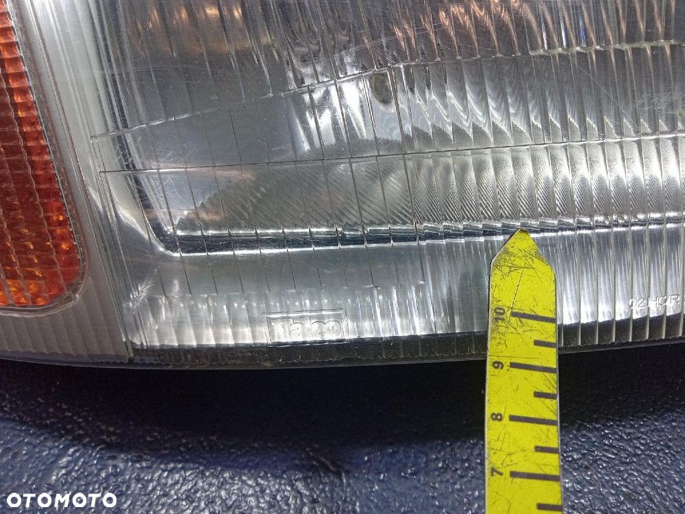 LAND ROVER FREELANDER I REFLEKTOR PRAWY LAMPA PRZÓD PRAWA - 11
