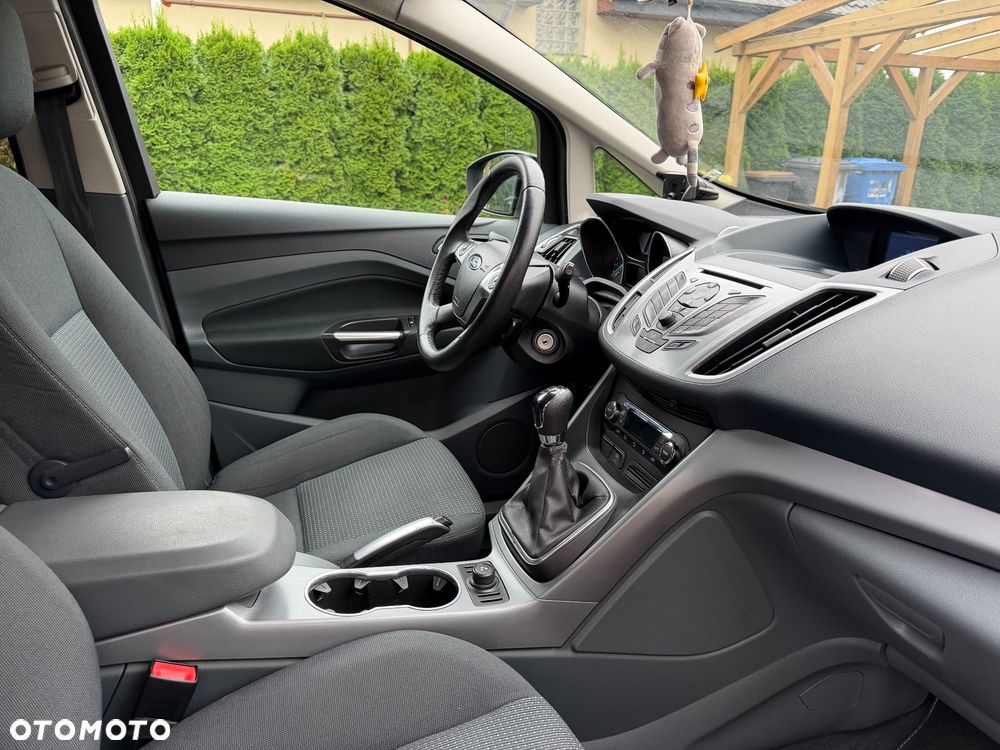Ford C-MAX - 11