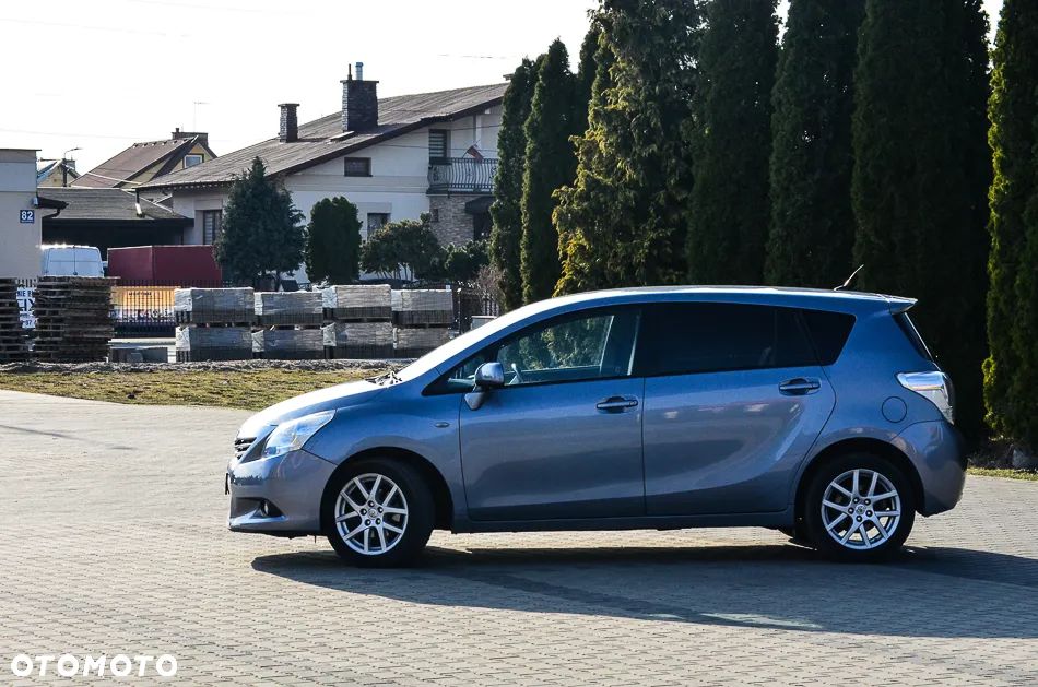 Toyota Verso 1.6 Premium 7os - 7