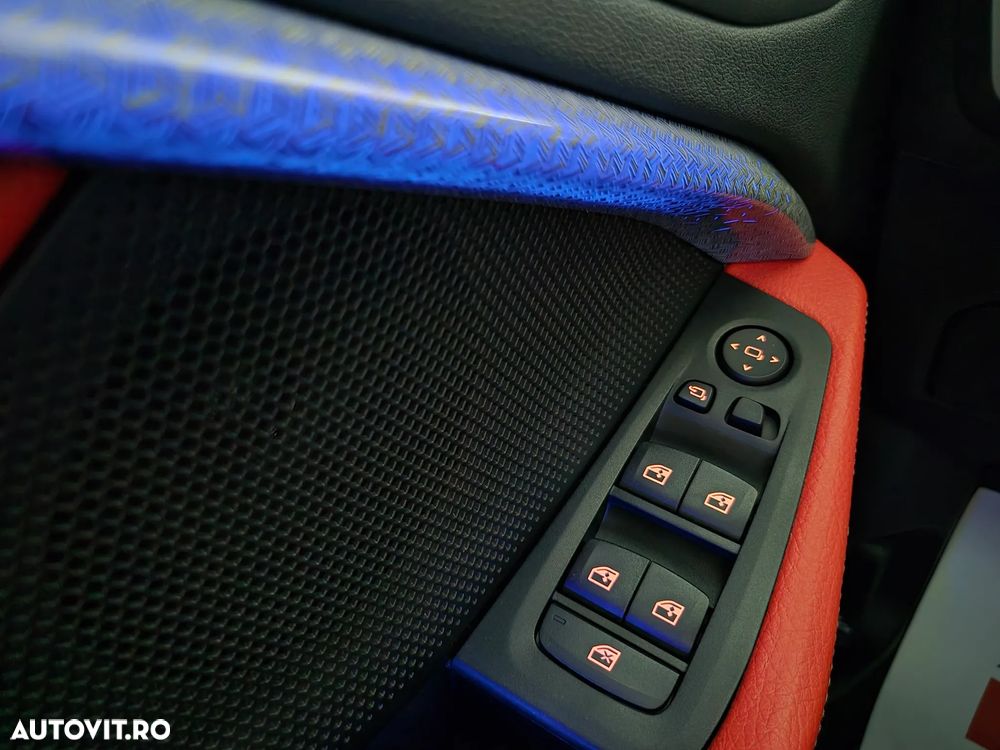 BMW Seria 1 118i Aut. - 28