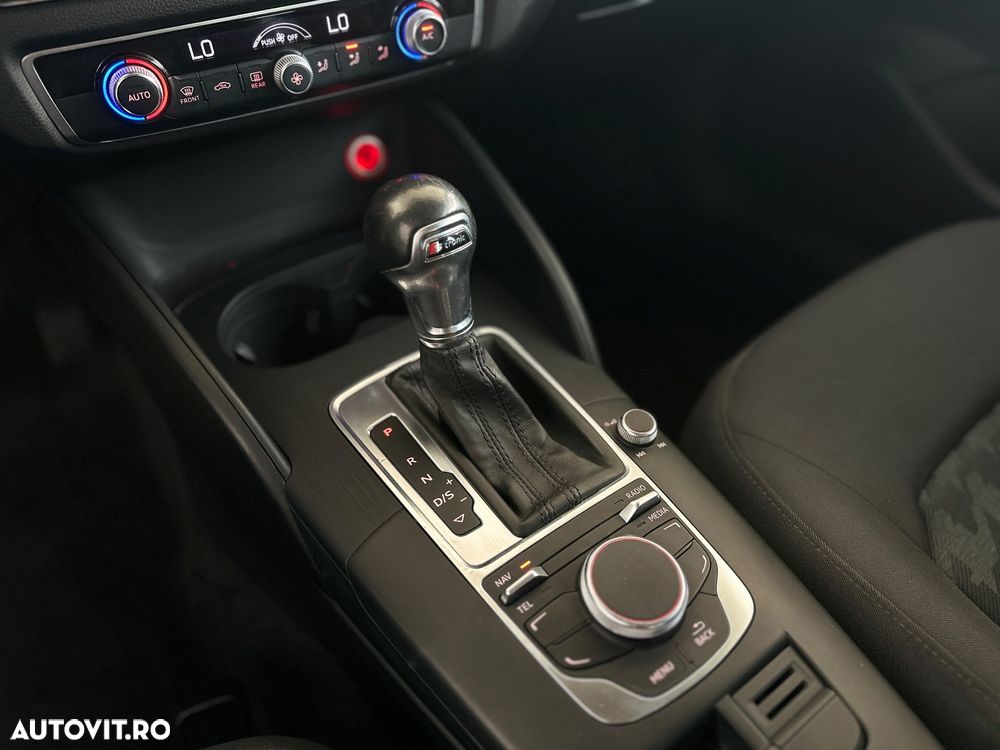 Audi A3 Sportback 1.6 TDI S-tronic Attraction - 29