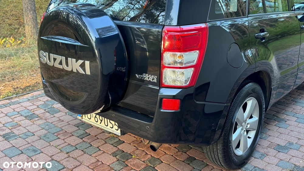 Suzuki Grand Vitara 2.0 - 8