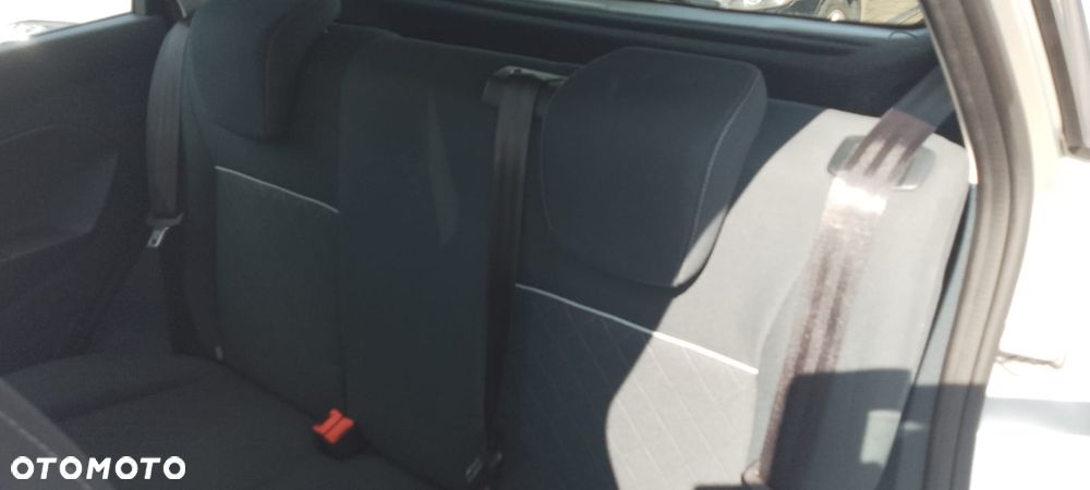 Ford Fiesta 1.25 SYNC Edition - 16