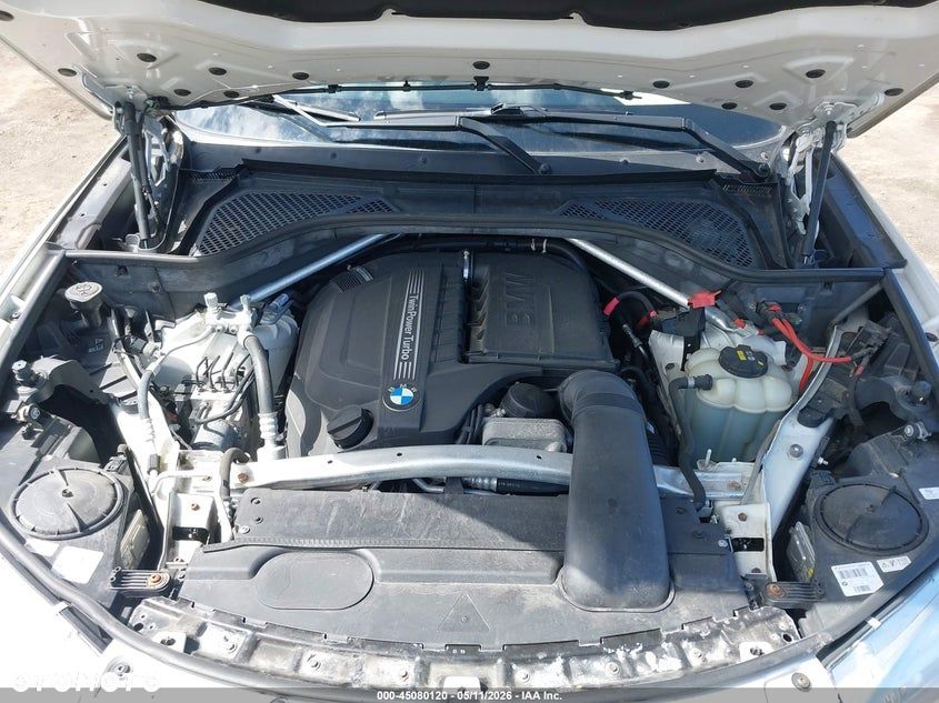 BMW X5 xDrive35i - 12