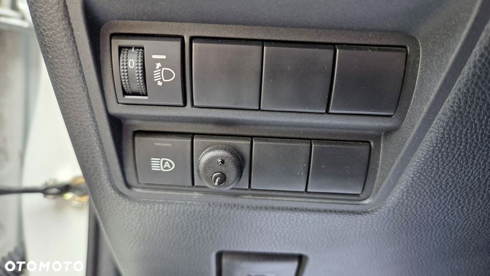 Toyota Yaris 116 1.5 VVT-i Comfort - 34