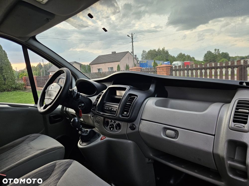 Renault Trafic - 11