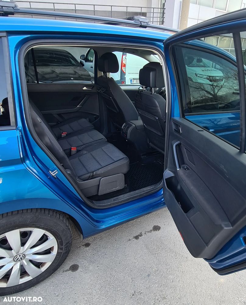 Volkswagen Touran 1.5 TSI DSG Comfortline - 6