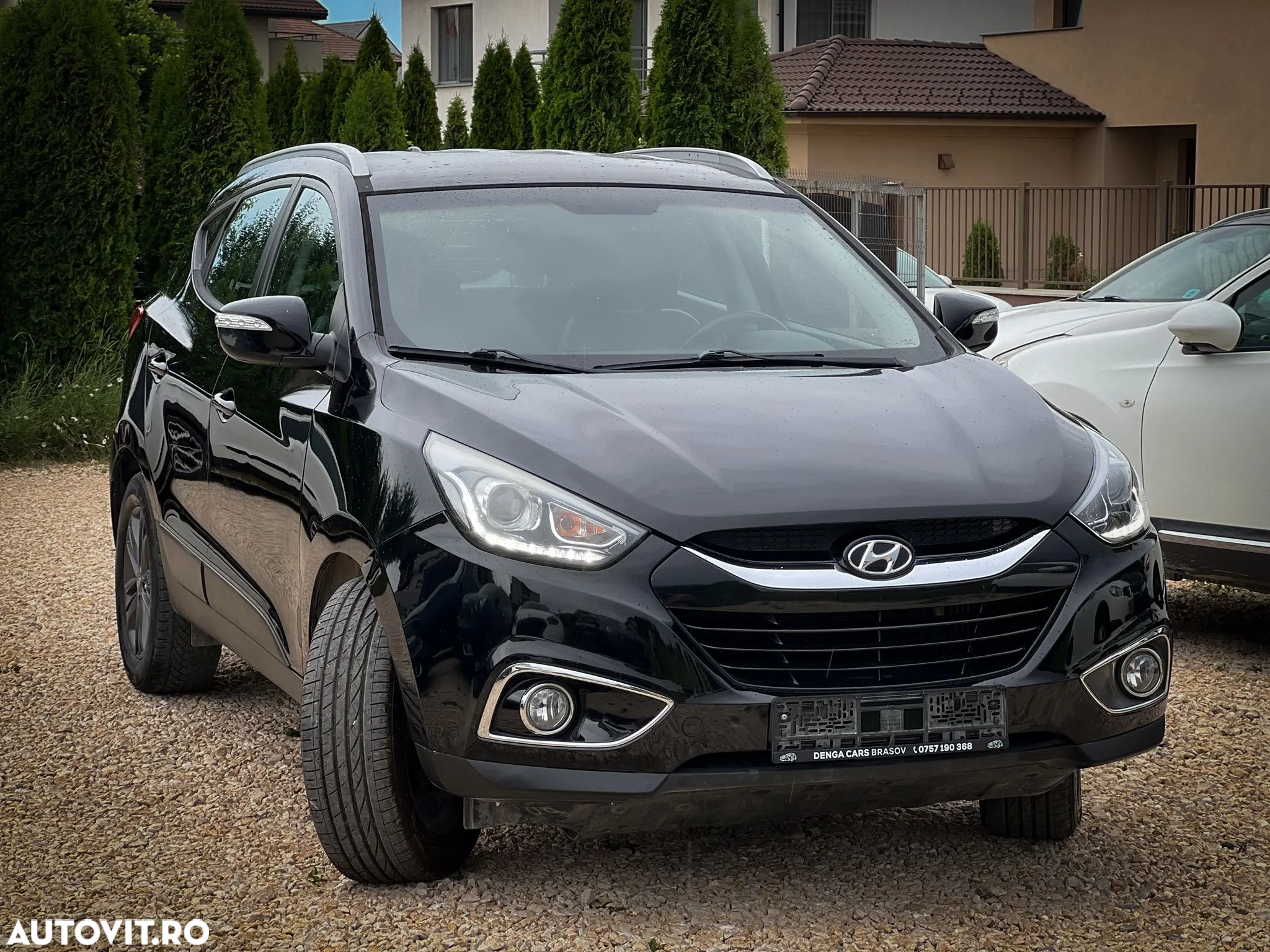 Hyundai ix35 2.0 CRDI 4WD Automatik Finale Gold - 2