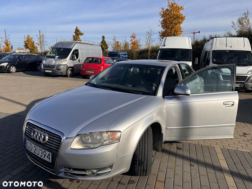 Audi A4 Limousine - 2