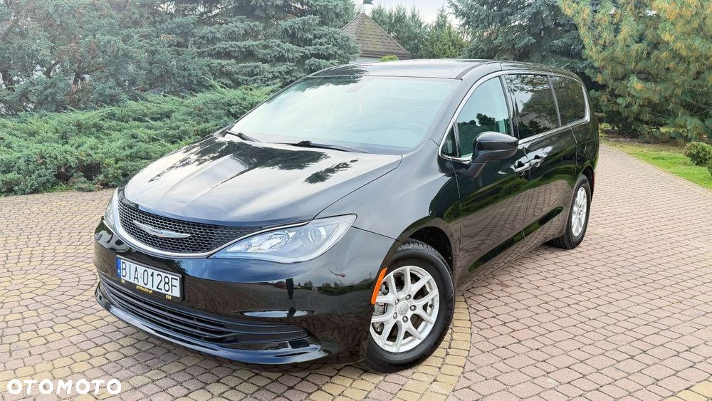 Chrysler Pacifica - 22
