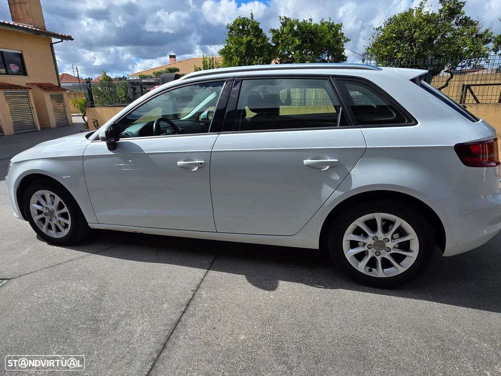 Audi A3 Sportback 1.6 TDI - 4