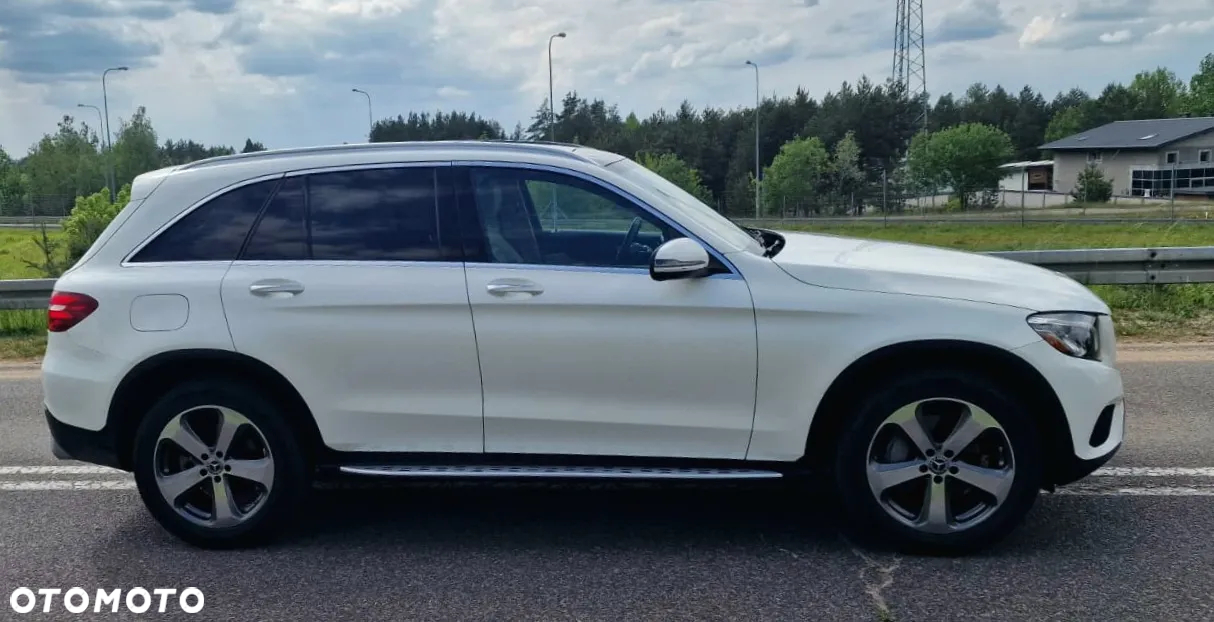 Mercedes-Benz GLC 300 4Matic 9G-TRONIC Exclusive - 5