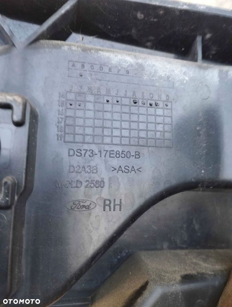 ślizg prawy t zderzaka tylnego ford mondeo mk5 hatchback - 3