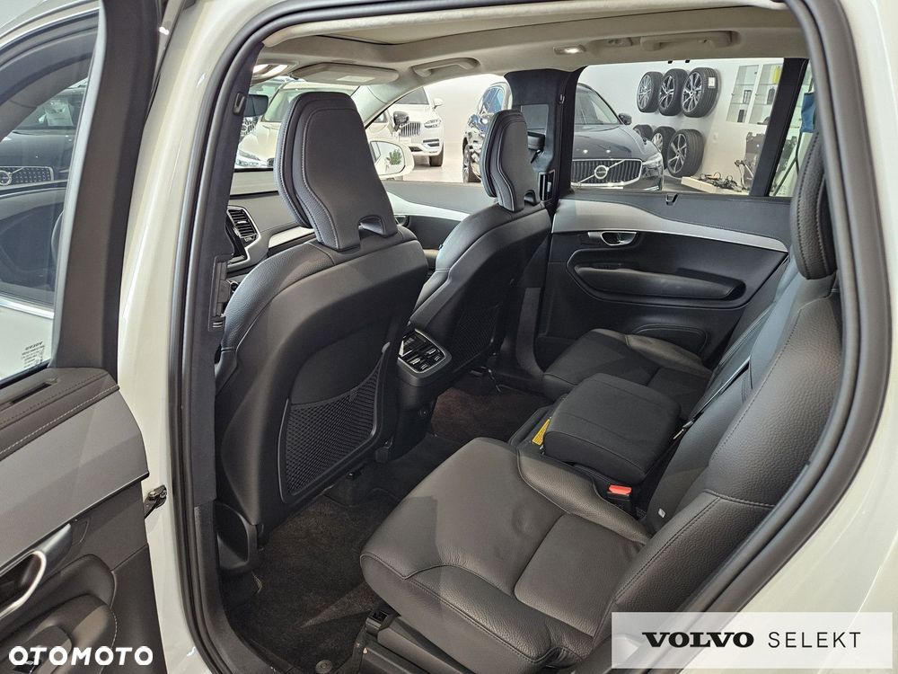 Volvo XC 90 - 24